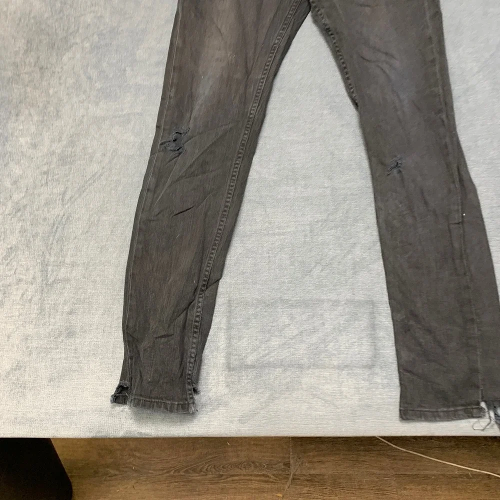 Levi's 511 Slim Fit Skinny Jeans Mens 31x32 Black Denim Dark Wash Everyday Wear